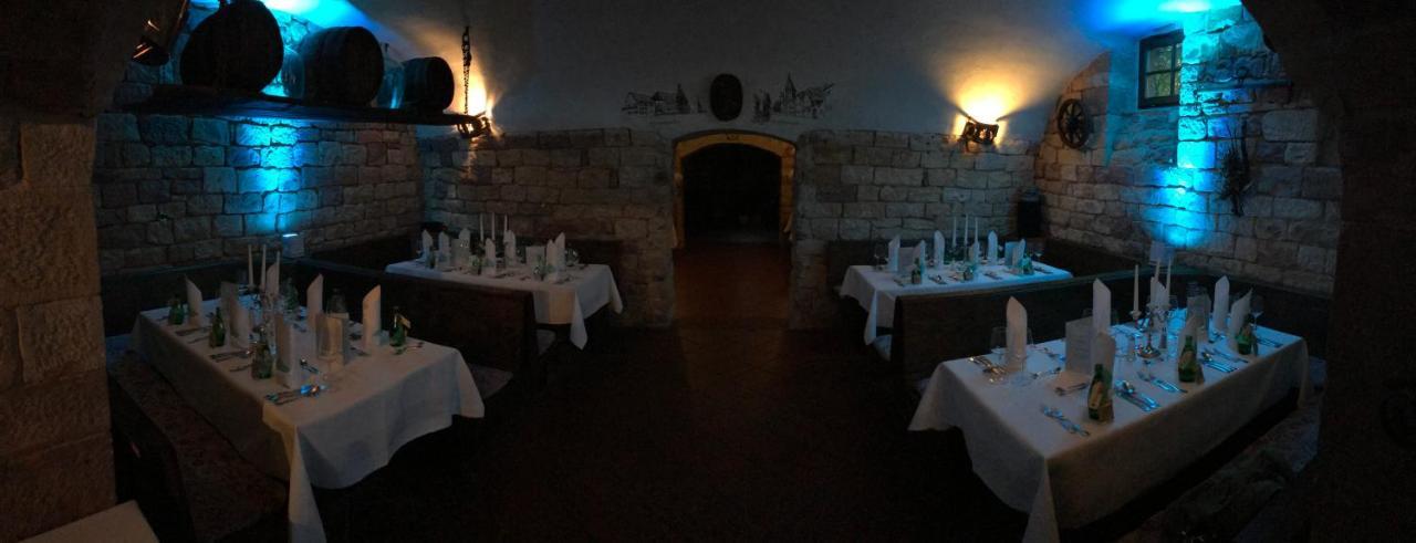 Winzergarten Hotel-Restaurant Grosskarlbach Esterno foto